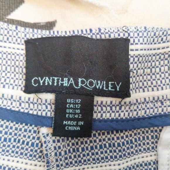 CYNTHIA ROWLEY | Navy & White Striped Tweed Shorts - Picture 4 of 4